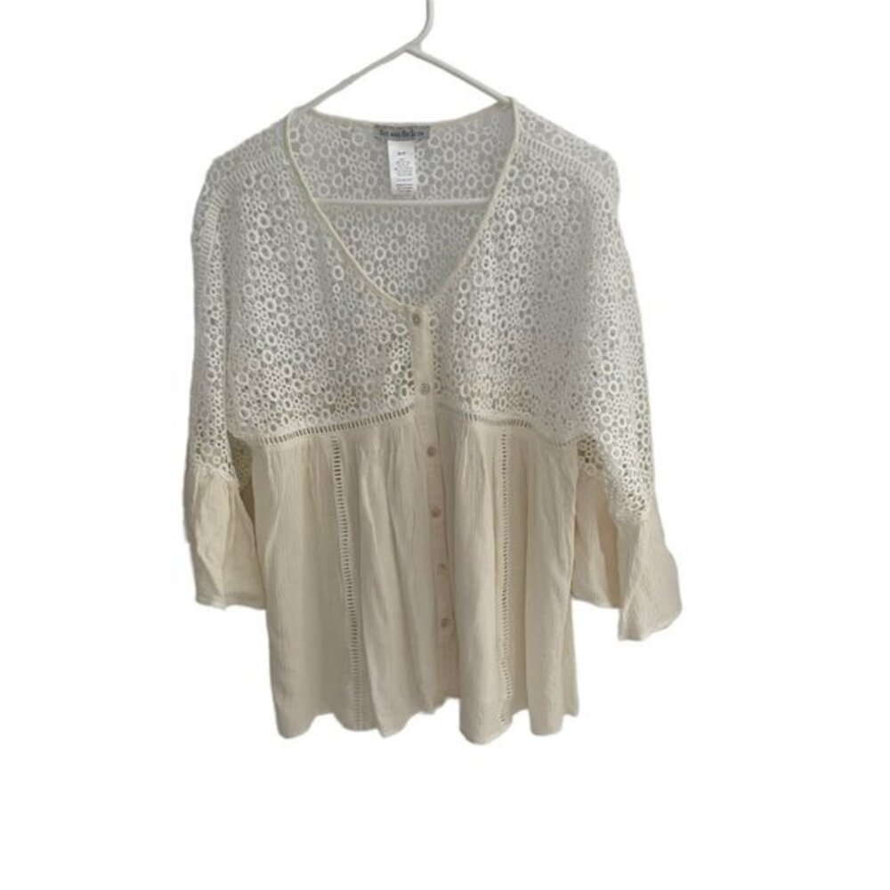 See and Be Seen Ivory Crochet Lace Boho Button Front Bell‎ Sleeve Blouse S/M